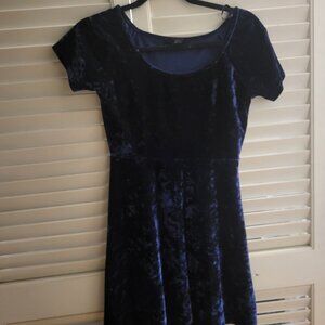 Women's Navy Velvet Mini Dress Forever 21 Small